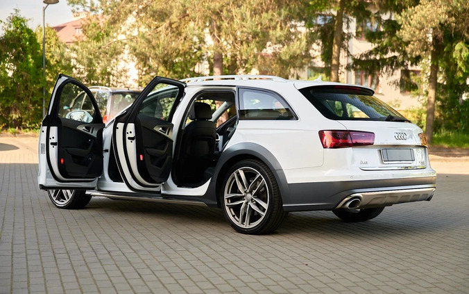 Audi A6 cena 94800 przebieg: 299998, rok produkcji 2017 z Płock małe 781